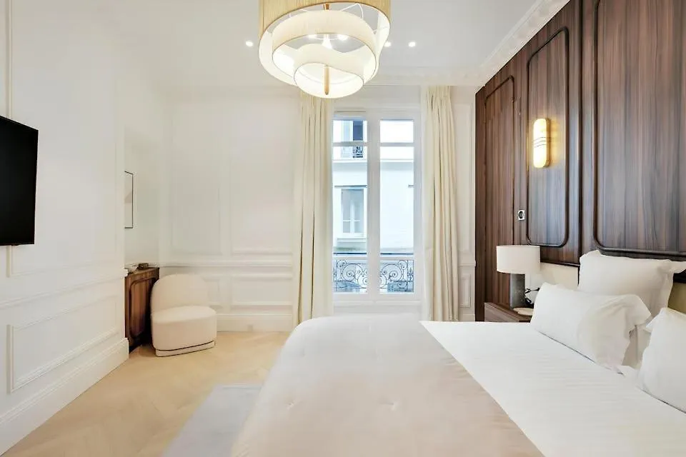 Quiet And Central Apartment Nice